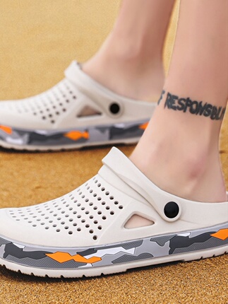Men's Summer New Style Perforated Sandals, Trendy Korean Style Outdoor Wear, Summer Beach Vacation Sandals, Thick-Soled