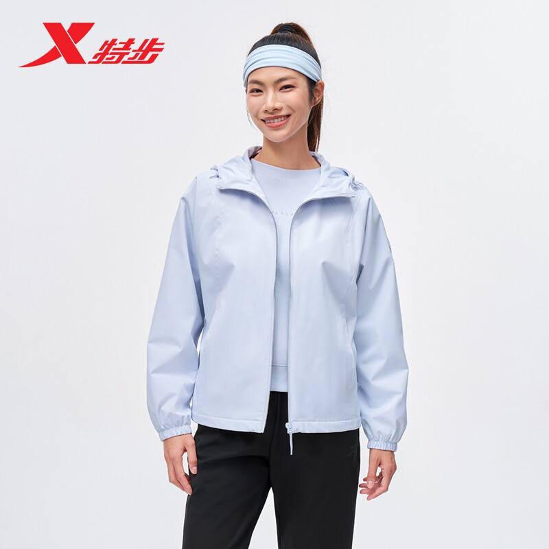 特步外套女2025年冬季新款宽松女装运动上衣训练夹克975428160032