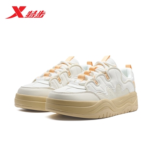 特步女鞋板鞋2025冬季新品华夫鞋官方正品运动鞋女款975418310015