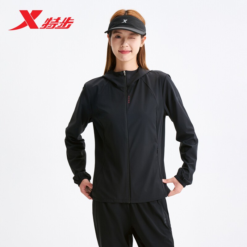 特步训练系列 | 防晒衣2026年夏季女装运动连帽风衣974228140192