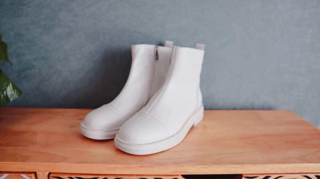 【蔚蓝姐】秋冬简约牛皮软底白色短靴加绒踝靴