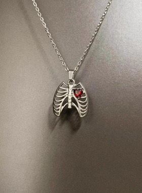 Vintage古着 Hollow chest cavity项链