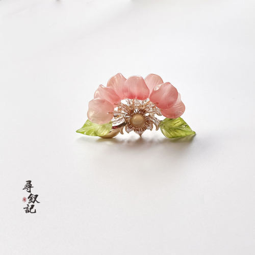 古风粉色琉璃流苏后压发冠保色
