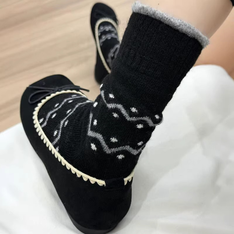 费尔岛黑色羊毛袜子女中筒袜秋冬款加厚保暖波浪圆点复古长筒袜女,女士内衣/男士内衣/家居服,中筒袜,淘宝优惠券,粉丝福利购,淘宝优惠卷