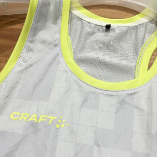 仅此一件L 速干排汗瑞典craft女款 运动背心 有灰尘可洗 特价