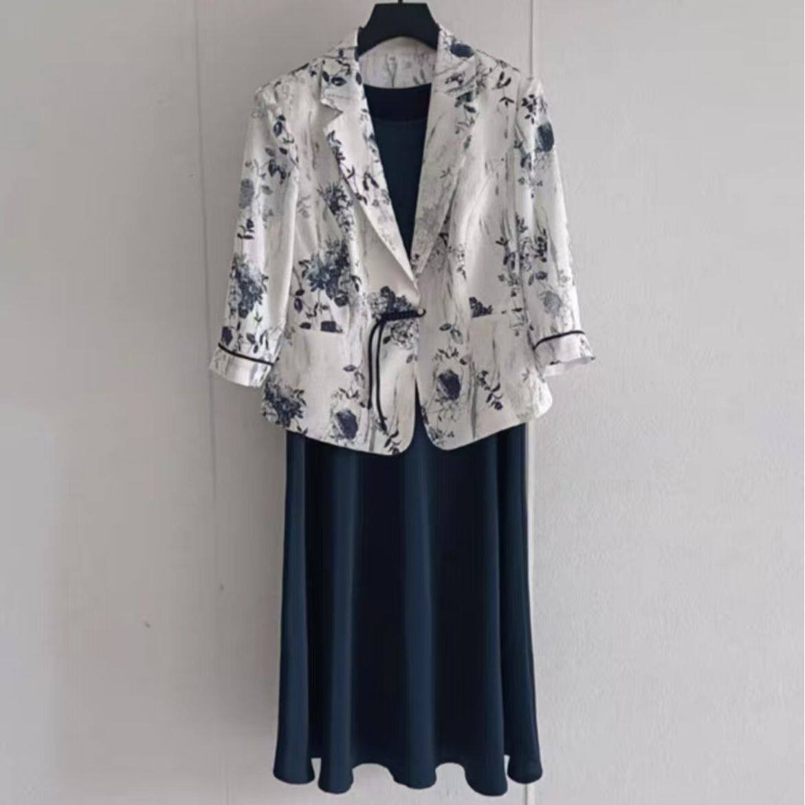 HT941套装女两件套2026春秋气质外套+连衣裙优雅显瘦爆款热销