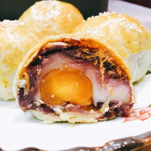 手工紫薯雪媚娘咸蛋黄酥无蔗糖麻薯咸营养早餐4粒传统糕点中秋节