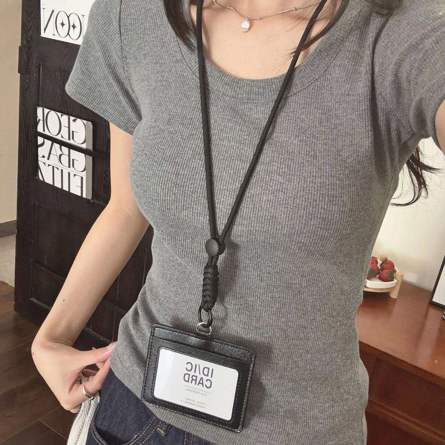 美式灰色U领短袖正肩T恤女2026新款夏季韩系体恤百搭修身显瘦上衣
