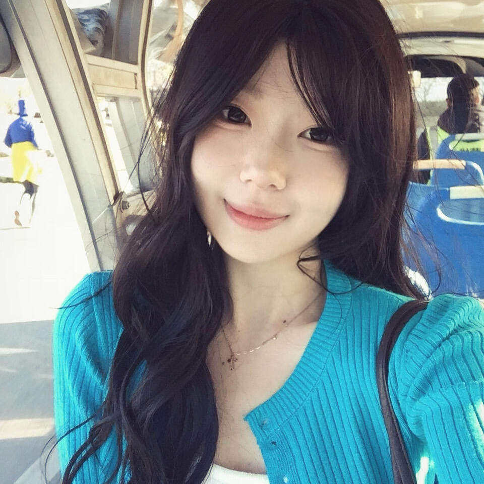 韩系纯欲辣妹针织开衫吊带背心两件套女春季2026新款别致绝美上衣