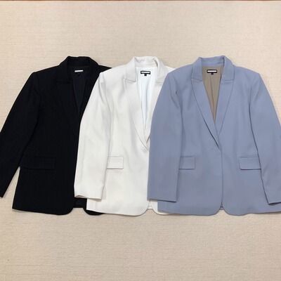 Th同款 2024系列女装 隐藏扣三醋酯混纺直筒西装外套 M1109106