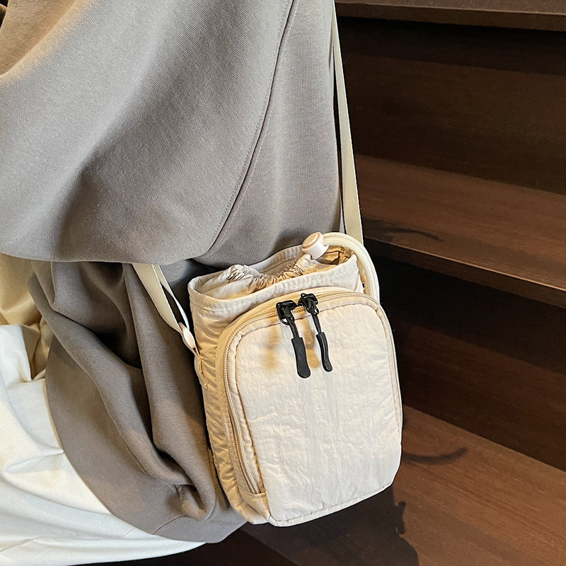 2025新款斜挎单肩水壶包轻便手机包瑜伽包跑步运动户外便携登山包,箱包皮具/热销女包/男包,通用款女包,淘宝优惠券,粉丝福利购,淘宝优惠卷