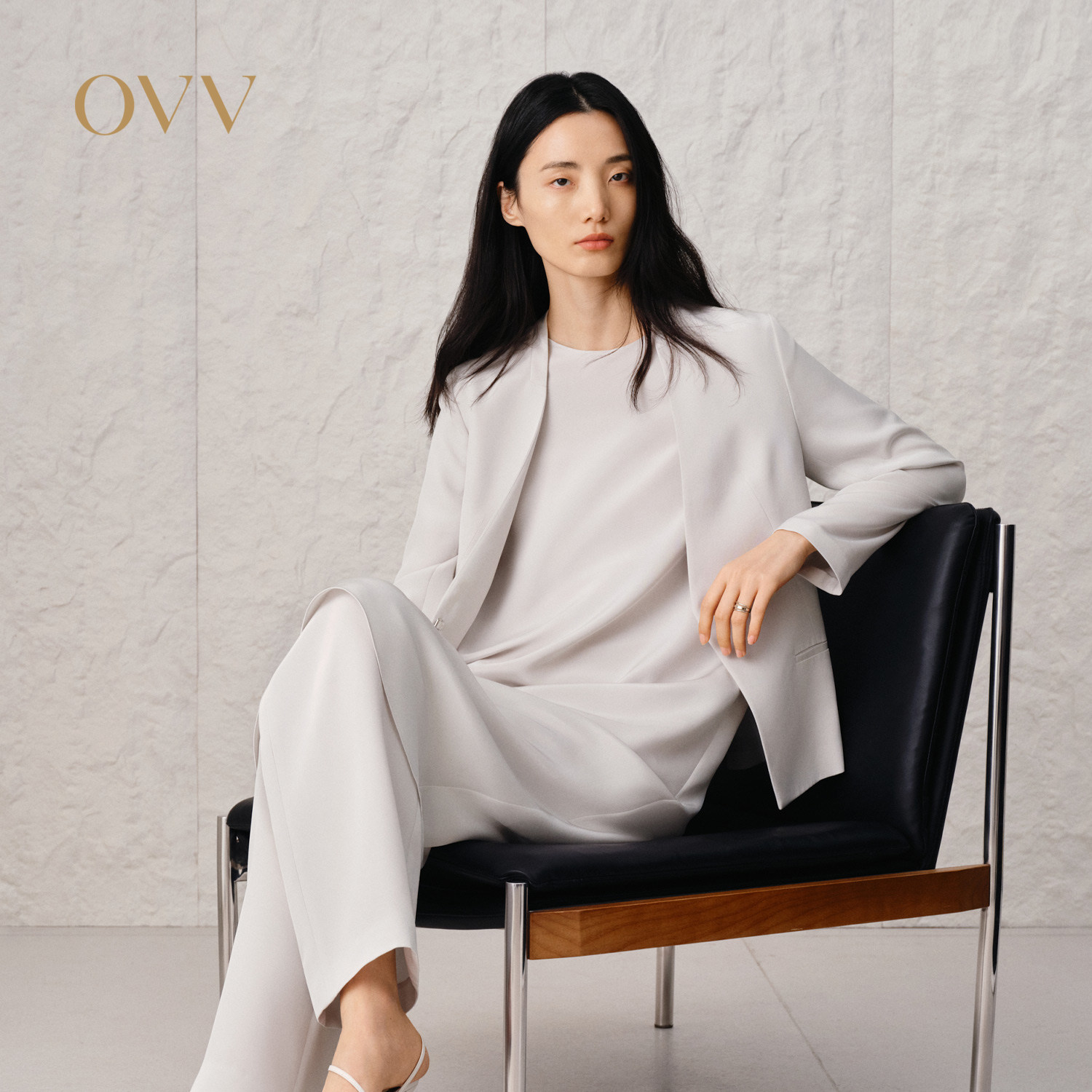 【重磅真丝】OVV2025春夏新款女装淡人30MM重绉简约无领西