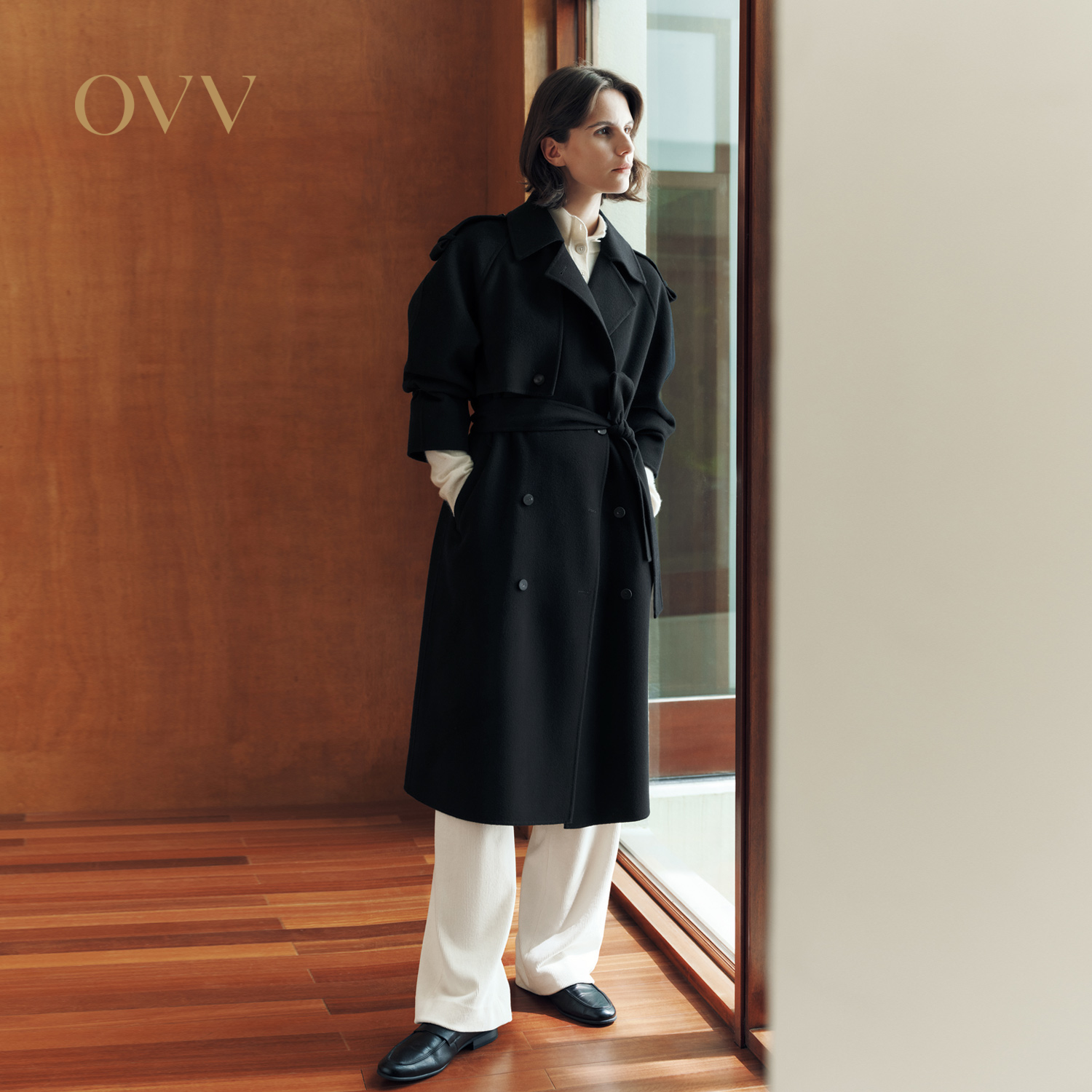 OVV2025秋冬新款女装优雅经典风衣式随附腰带长款薄大衣