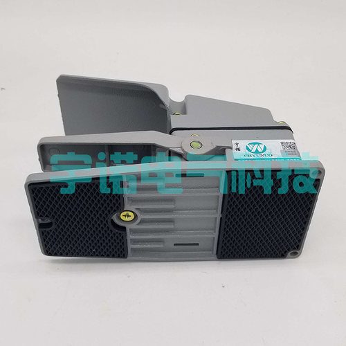原装正品宇诺LT4脚踏开关,脚踏板,CTFS-302脚踏控制器,高端机床专
