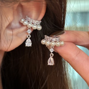 [楼哈哈]2026新款富家千金珍珠锆石耳骨夹流苏无耳洞精致星星耳夹