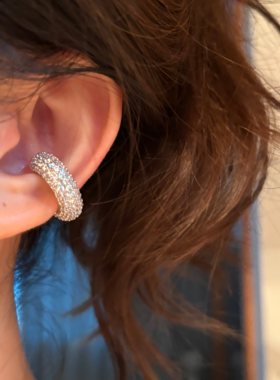 [楼哈哈]轻奢锆石满镶高级感c形无耳洞耳骨夹爆闪耳夹2025新款