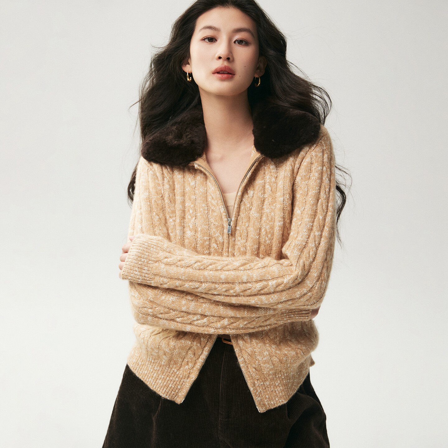山羊绒老钱风翻领拉链加厚开衫女
