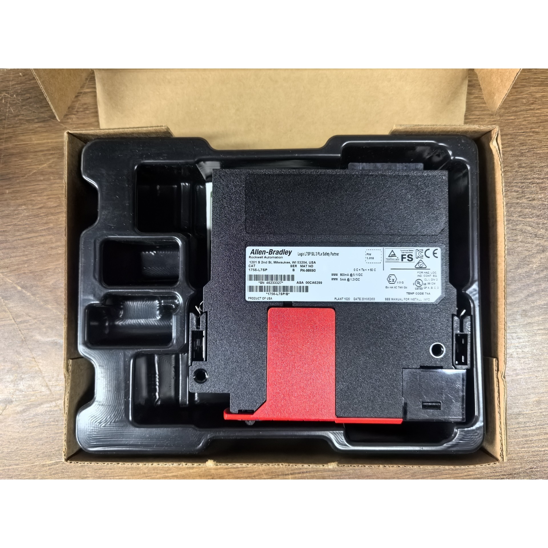 [议价]AB 1756-L7SP 95新 带包装 不是原包装 序号不