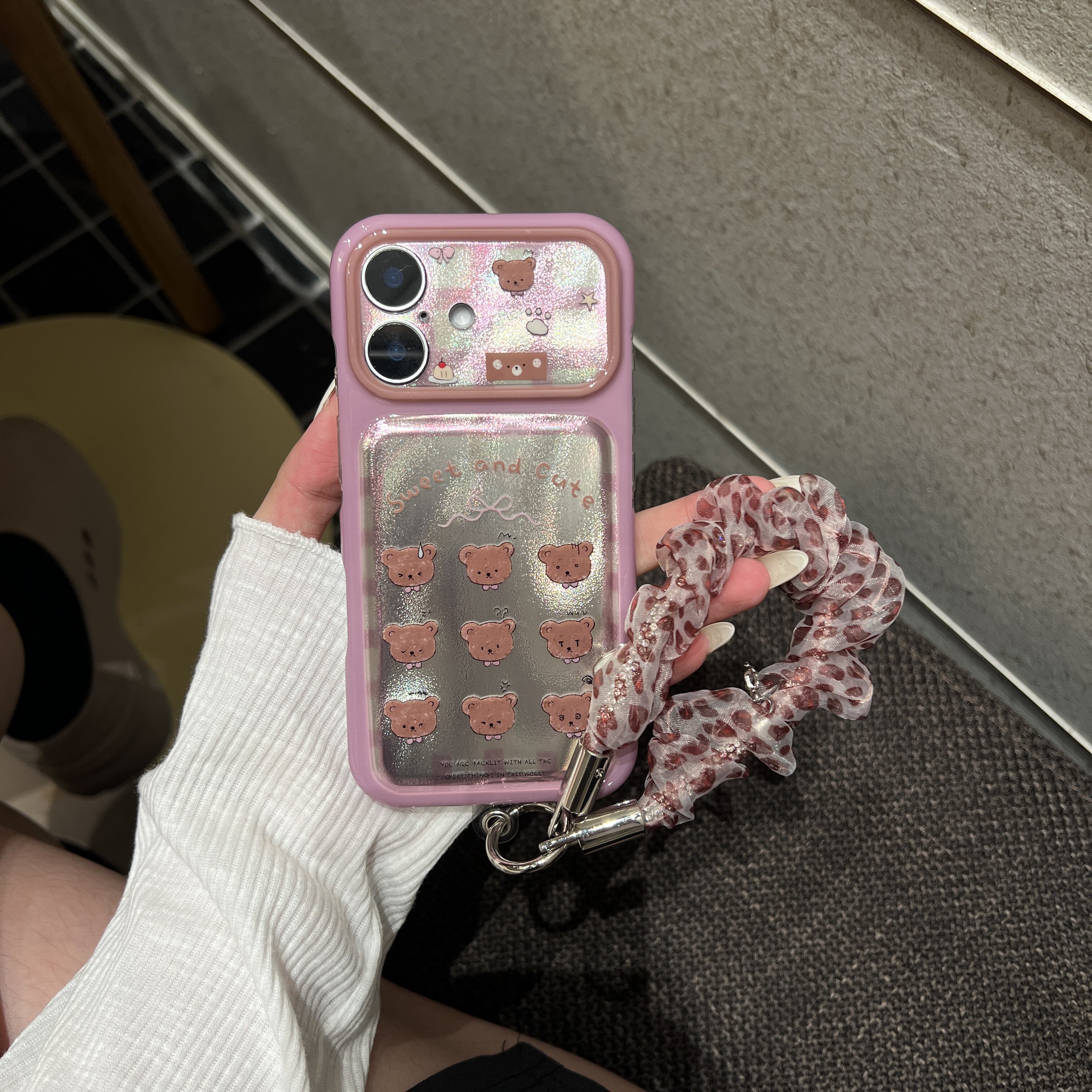 可爱粉色蕾丝小熊iPhone16/17手机壳全包防摔带手绳适用于苹果18promax保护套17promax保护壳16pro/18pro