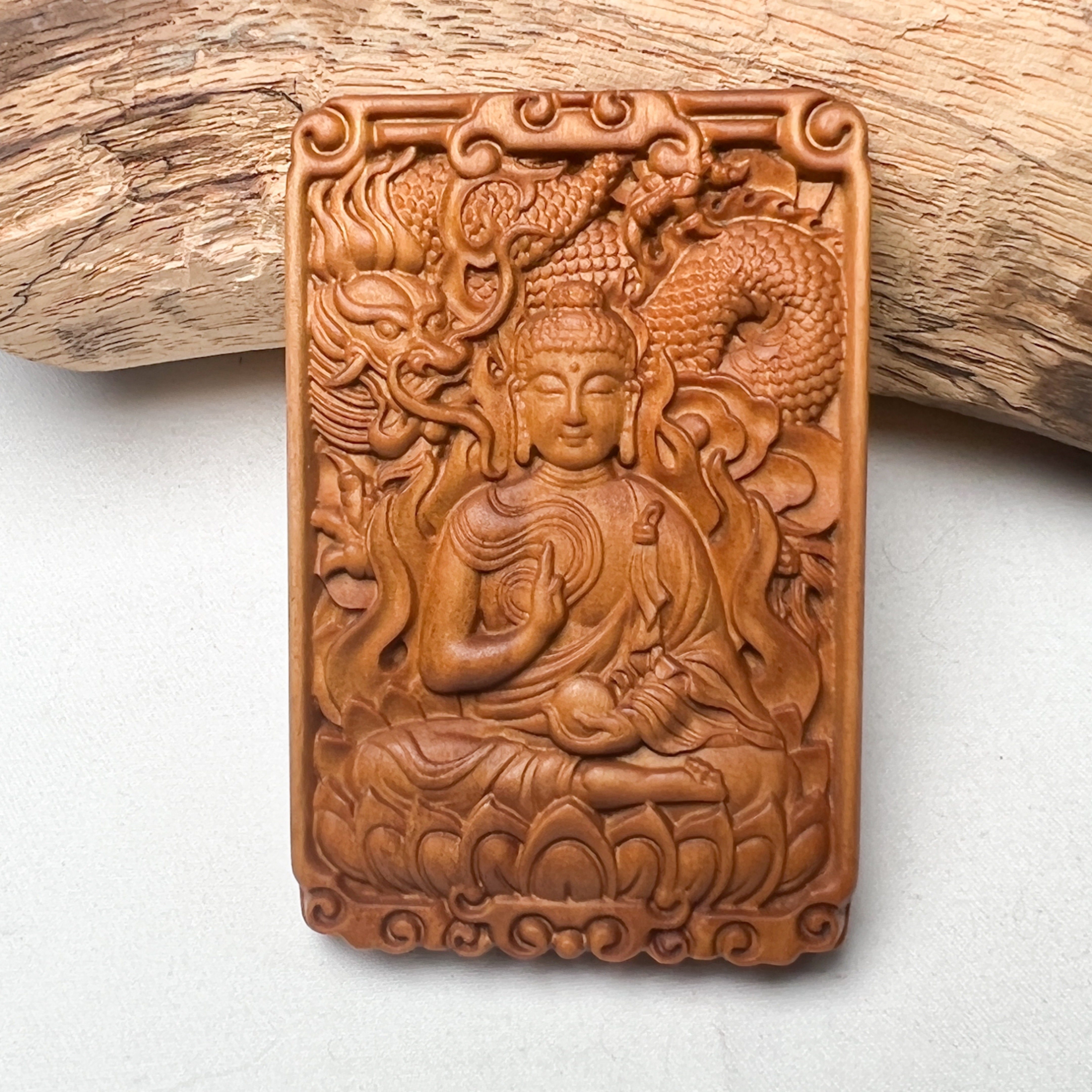 原创手工老山檀香木大日如来佛牌挂件吊坠雕刻木雕释迦摩尼项链