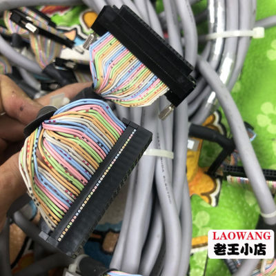 原装拆机OMRON XW2Z-100B 200B 300B 200K连接线与XW2D-40G6接线