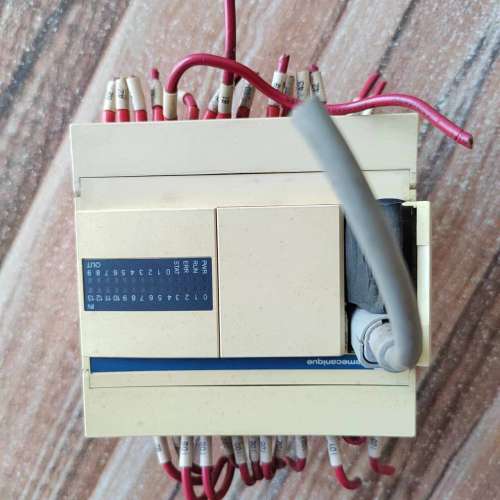 议价拆机施耐德PLC型号TWDLCAA24DRF维修