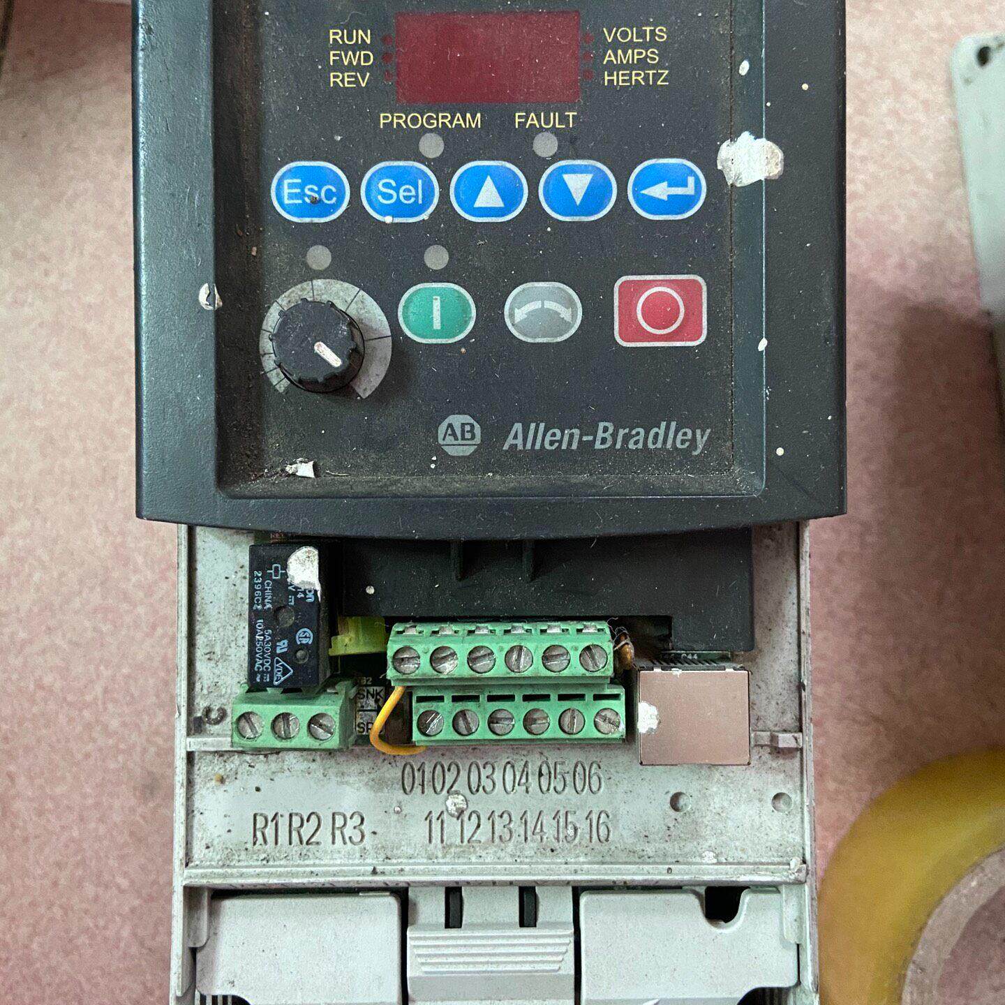 22A-D8P7N10 3.7kw 变频器 工控自动化设备议价维修
