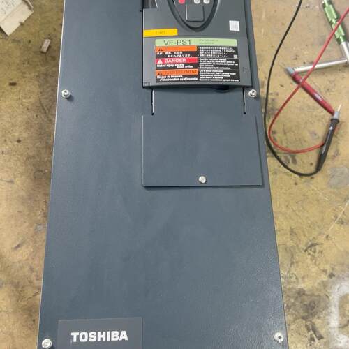 VFPS1-4300PL-WN 东芝变频器 30KW 已测试功能包好议价维修
