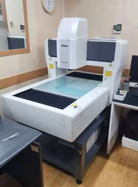 议价尼康Nexiv VMZ-R4540影像测量仪，白色，成色几乎维修