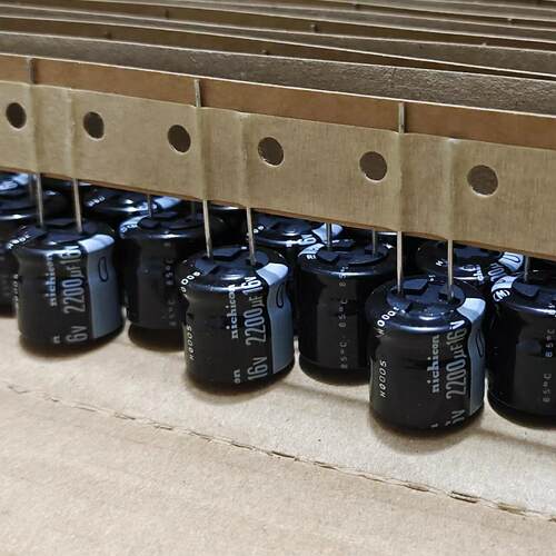 16V2200UF 16*16mm 电解电容 尼吉康nichicon编带式包邮议价维修
