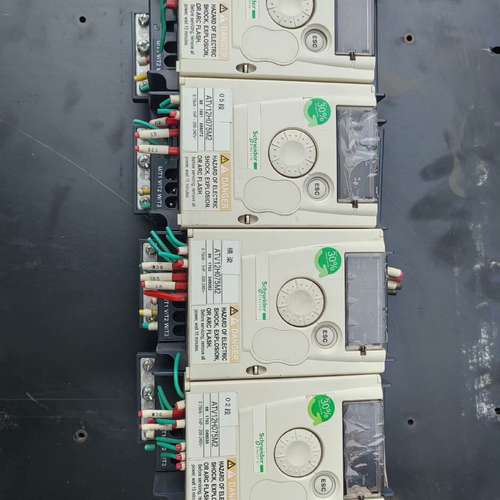 议价原装拆机施耐德变频器ATV12H075M2，0.75KW，2维修