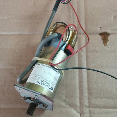 UGFMED-B5LRL62 罗兰FJ-52电机 安川Minertia系列电机议价维修
