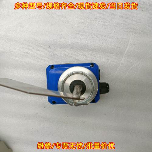 RS10AGTC150 UWT料位传感器 220VAC工业传感器件议价维修
