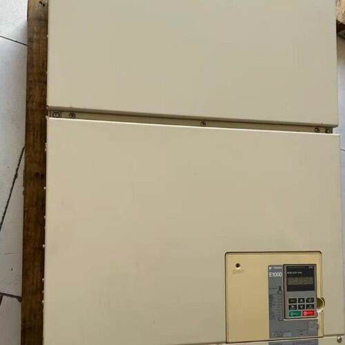 CIMR-EB4A0414AAA 变频器 安川E1000系列 220kW三相IP00议价维修
