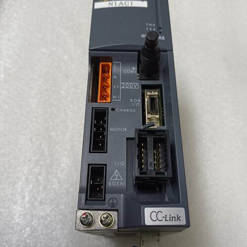 TS-X205 雅马哈伺服驱动器 CC-Link通讯接口 200-230V议价维修