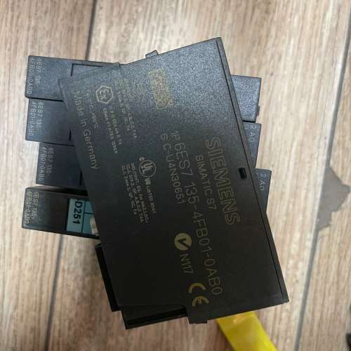 议价SIEMENS/西门子 6ES7135-4FB01-0AB0维修