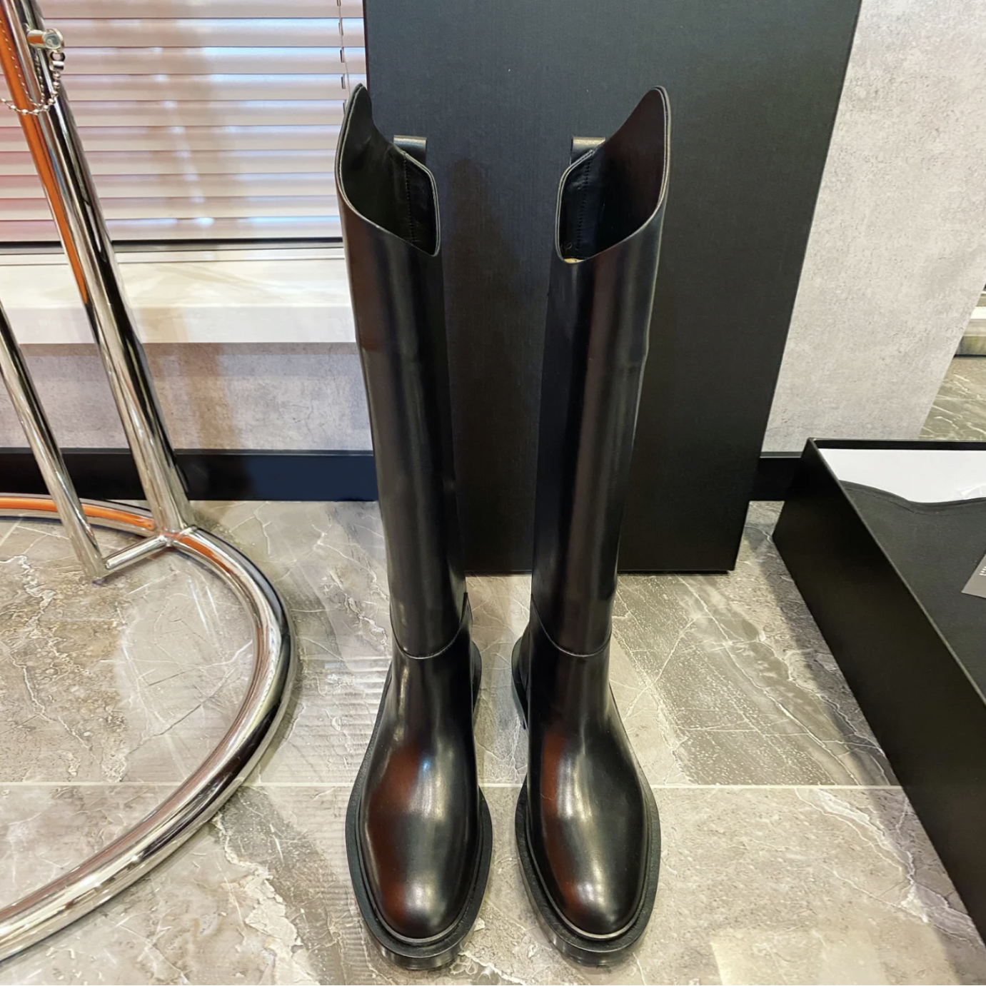 不过膝长筒机车靴及膝靴