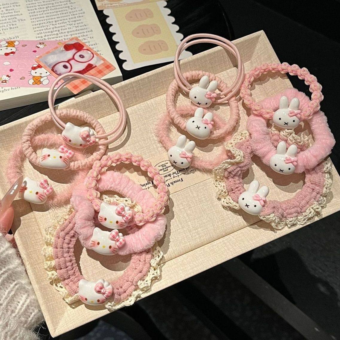 可爱粉色系蝴蝶结KT猫米菲兔发圈秋冬毛绒卡通皮筋超萌少女心发绳