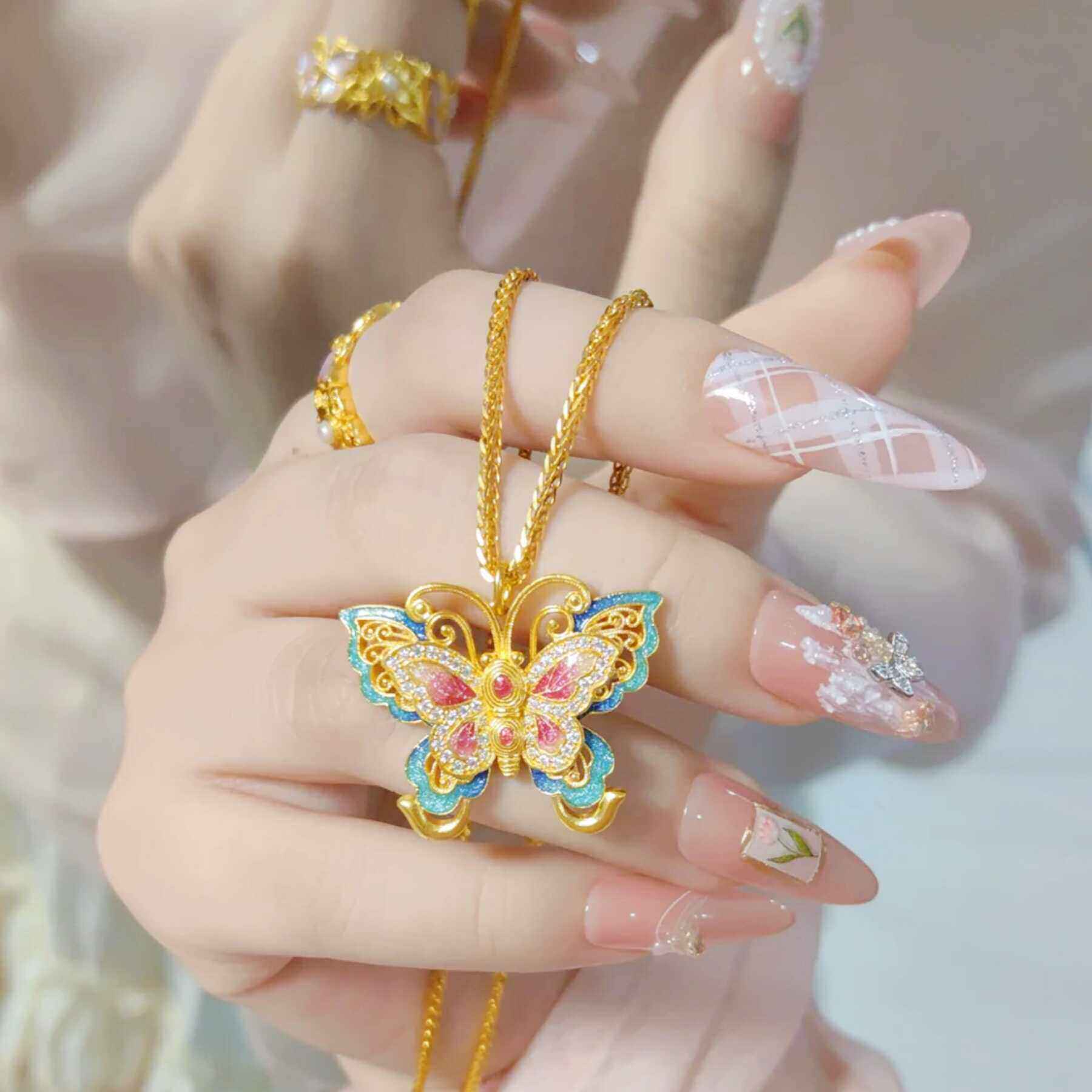 新中式古法珐彩烧蓝黄金花丝蝴蝶吊坠轻奢高级感点钻宫廷项炼女