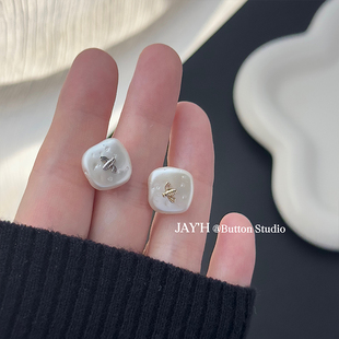 纽扣毛衣开衫 Jay 蜜蜂方形白色珍珠衬衫 设计款 连衣裙百搭小扣子