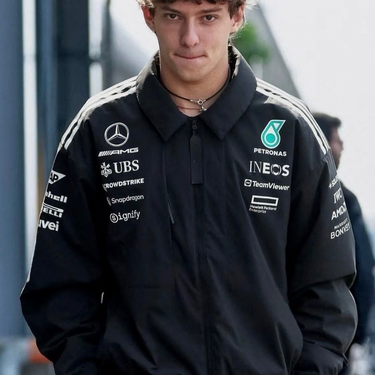 Davidの联名SS25 Mercedes Petronas方程式车队宽松夹克外套