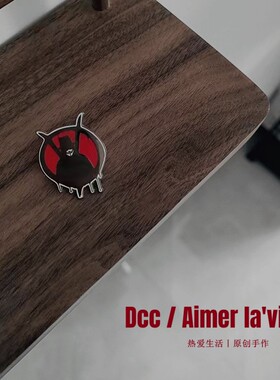 V字仇杀队徽章金属胸针黑色个性小众背包搭配饰男生电影周边收藏