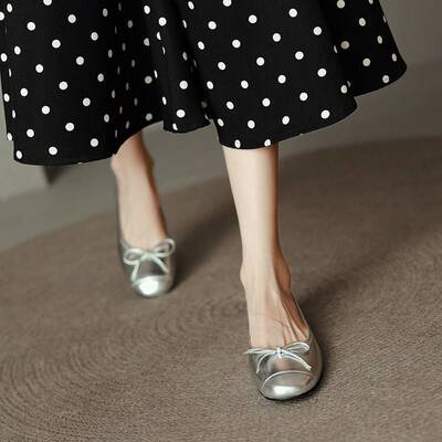 FairyWink 芭蕾少女～！法式圆头浅口蝴蝶结平底银色玛丽珍单鞋女