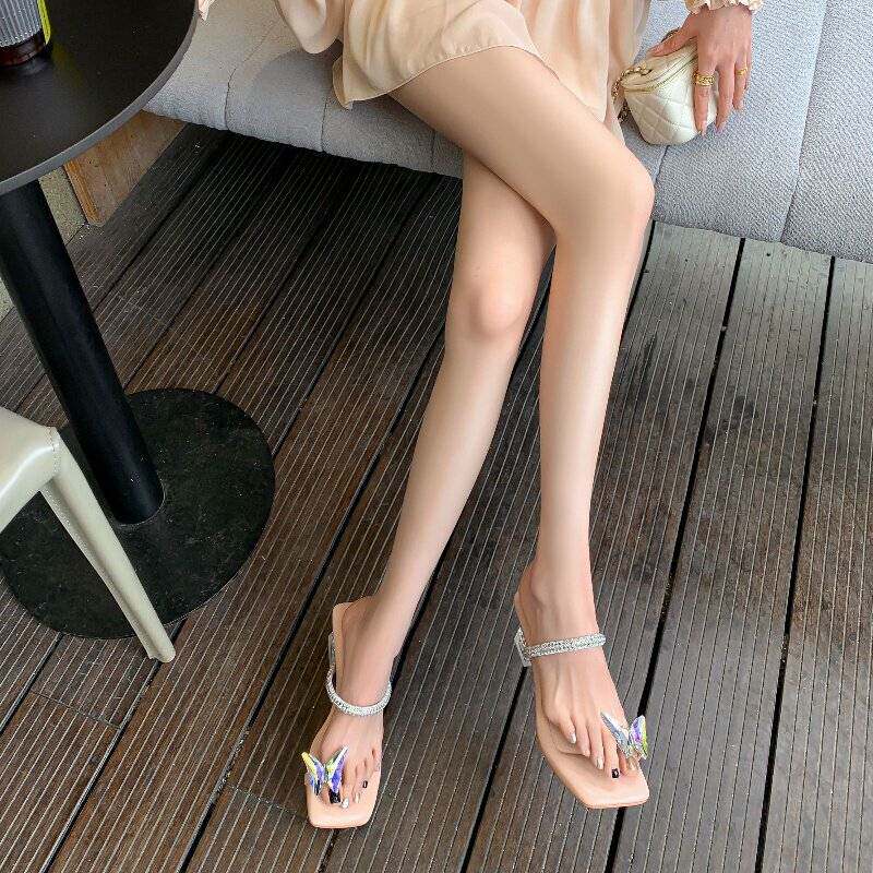 踩屎感~5CM水钻蝴蝶一字带夹趾凉拖鞋女夏真皮银色粗跟半拖高跟鞋