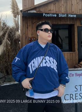 阿胖胖 美式潮牌大码字母V领蓝色长袖卫衣男生宽松套头港风外套