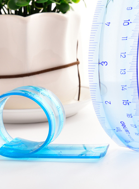 得力软直尺6208/6209软尺弹性塑料材料直尺20cm/30厘米测量办公量尺绘图制图长尺子学生文具弯曲不断两边刻度