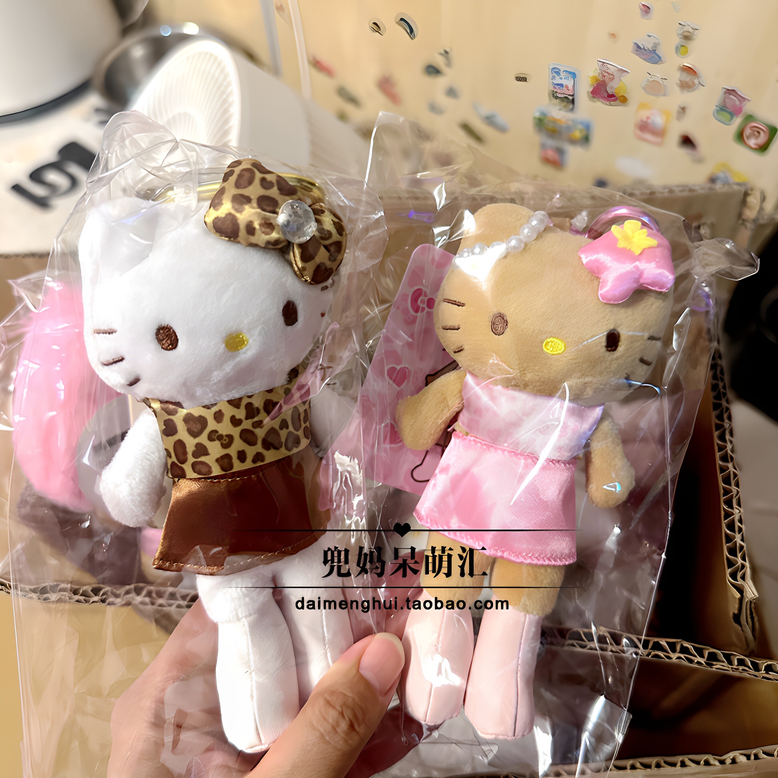 NIC豹纹黑皮Kitty挂件