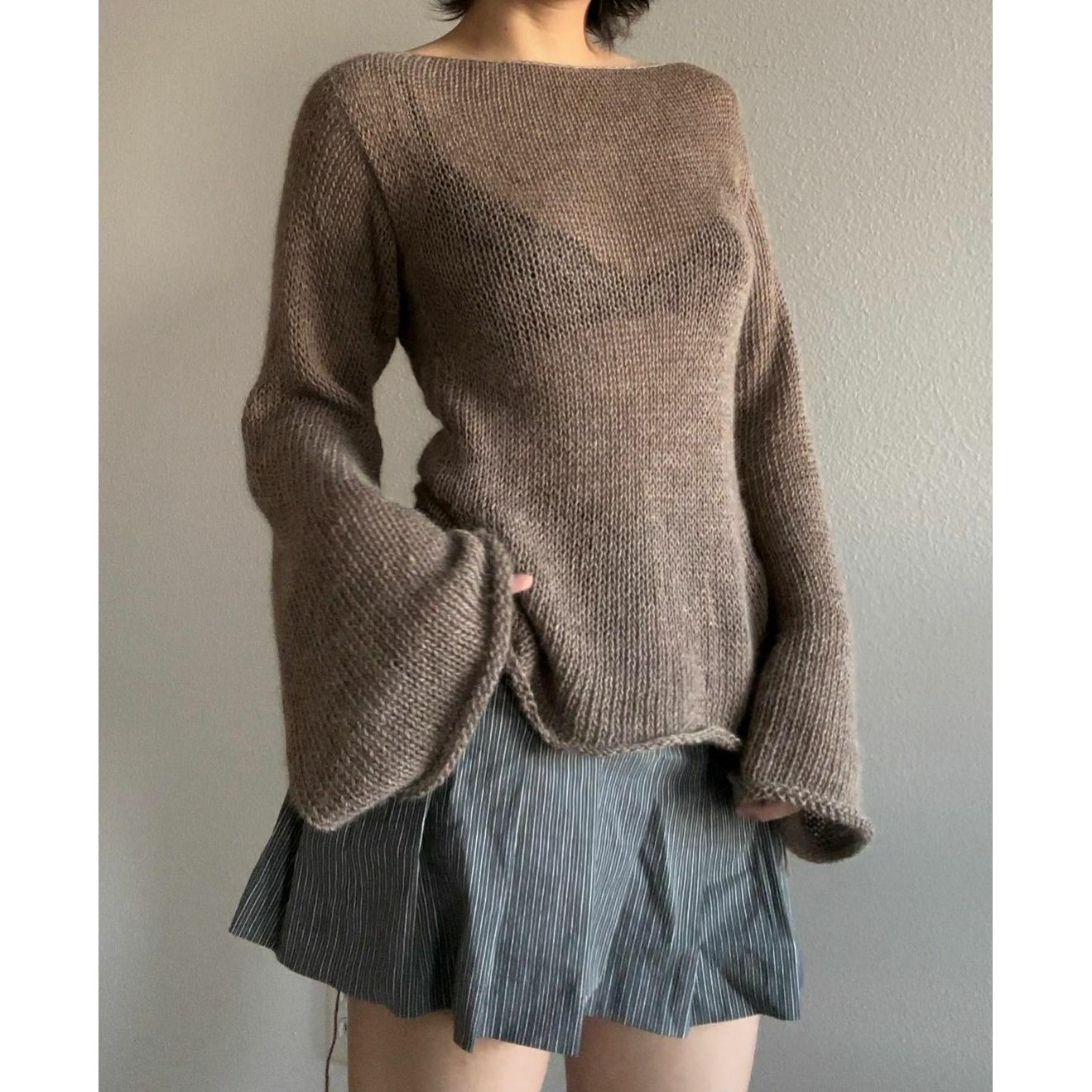 秋季新款跨境女装气质喇叭袖针织上衣系带性感露背毛衣