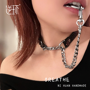 逆环choker新Breath真皮颈带高级感蛇皮纹牵引男真皮项圈女m窒息