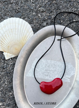 KISOL秋冬新款异形红色爱心项链~